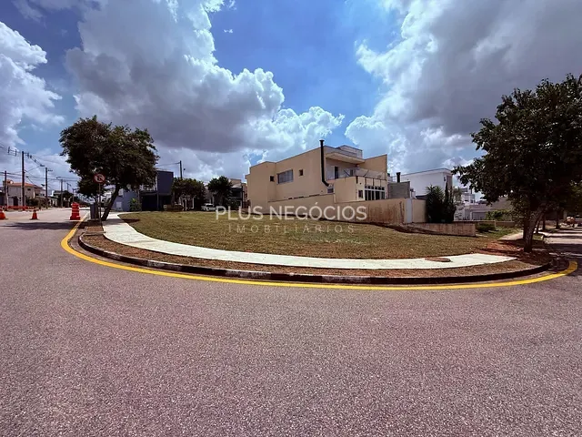 Terreno com 250m², à venda, no bairro Cajuru do Sul em Sorocaba