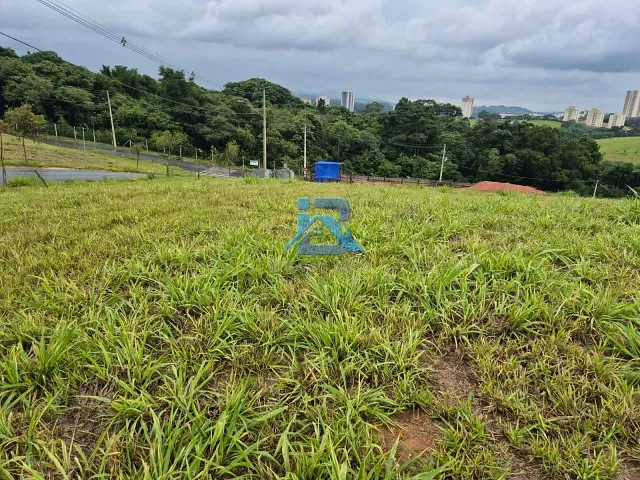Terreno com 250m², à venda, no bairro Jardim Alto de Santa Cruz em Itatiba