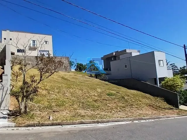 Terreno com 450m², à venda, no bairro Residencial Fazenda Serrinha em Itatiba
