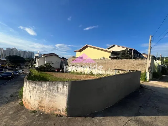 Terreno com 400m², à venda, no bairro Jardim Apolo em São José dos Campos