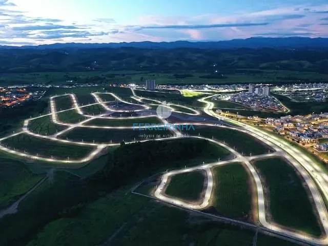 Terreno com 380m², à venda, no bairro Urbanova em São José dos Campos