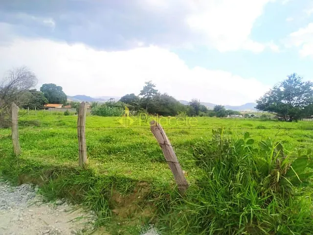 Terreno com 16400m², à venda, no bairro Feital em Pindamonhangaba