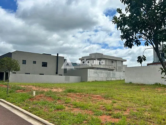 Terreno com 620m², à venda, no bairro Jardim Carvalho em Ponta Grossa