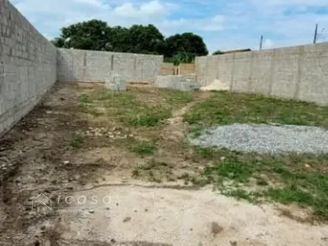 Terreno com 300m², à venda, no bairro Vila Santos em Caçapava