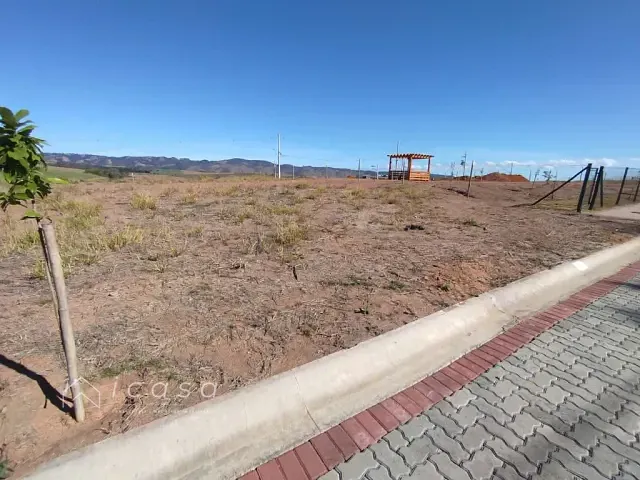Terreno com 269m², à venda, no bairro Piedade em Caçapava