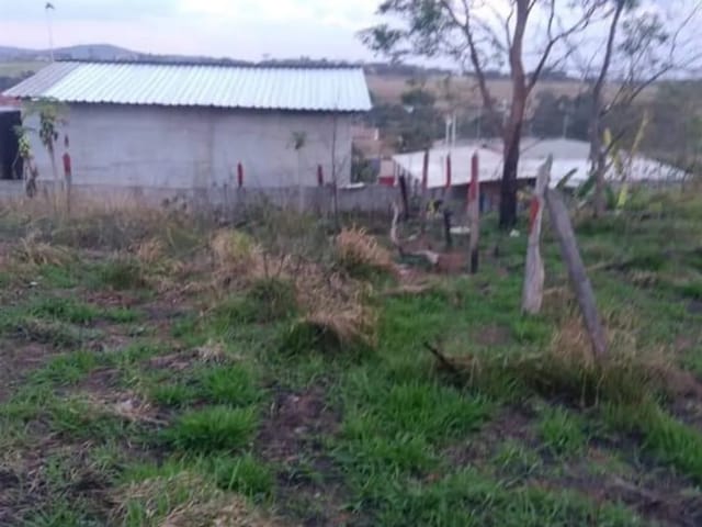 Terreno com 500m², à venda, no bairro Goiabal em Pindamonhangaba