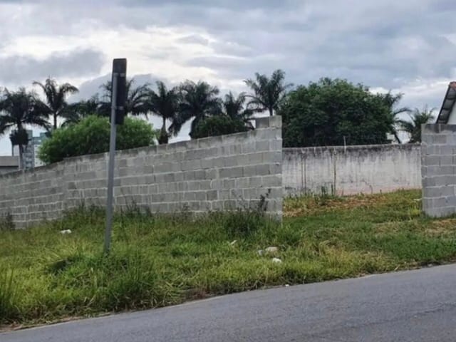 Terreno com 482m², à venda, no bairro Residencial Pasin em Pindamonhangaba