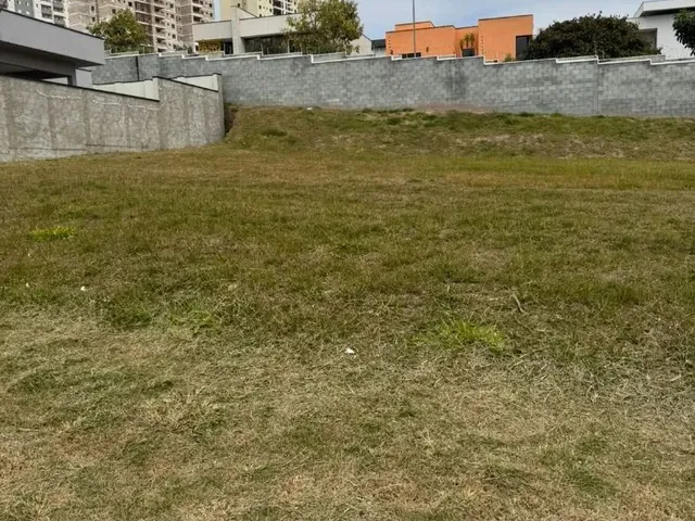 Terreno com 450m², à venda, no bairro Loteamento Vivant Urbanova em São José Dos Campos