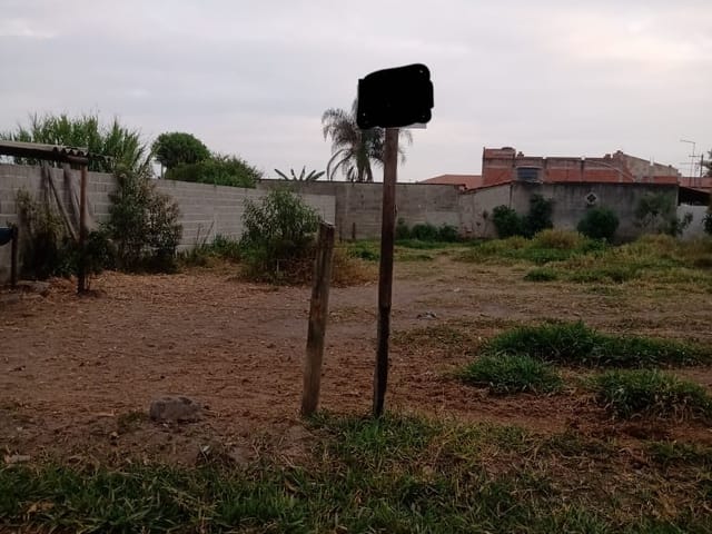 Terreno com 350m², à venda, no bairro Pedro Leme em Roseira