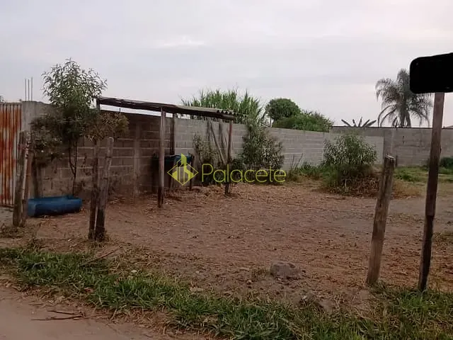 Terreno com 350m², à venda, no bairro Pedro Leme em Roseira
