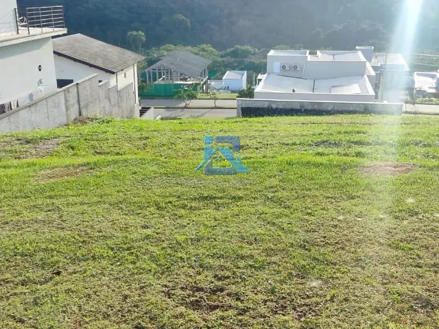 Terreno com 411m², à venda, no bairro Bairro Itapema em Itatiba