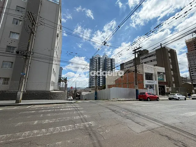Terreno com 235m², à venda, no bairro Centro em Ponta Grossa
