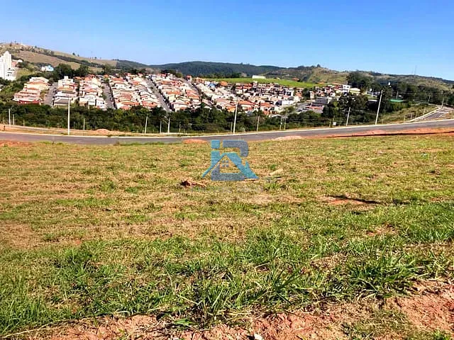 Terreno com 251m², à venda, no bairro Residencial Reserva Bellano (Calipal A) em Itatiba
