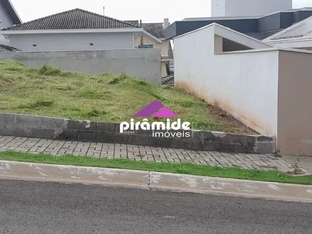 Terreno com 252m², à venda, no bairro Condomínio Residencial Mantiqueira em São José dos Campos