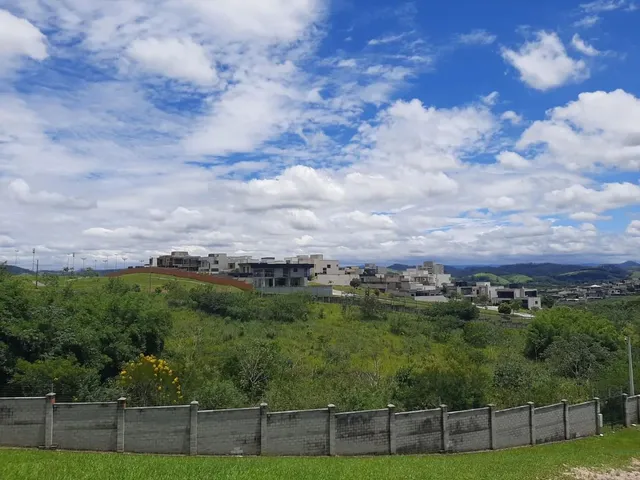 Terreno com 685m², à venda, no bairro Condomínio Residencial Alphaville em São José Dos Campos