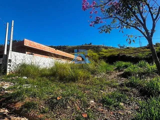 Terreno com 360m², à venda, no bairro Núcleo Residencial Porto Seguro em Itatiba