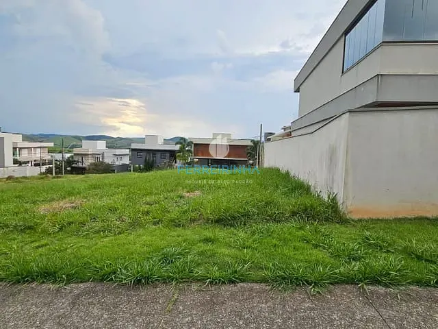 Terreno com 479m², à venda, no bairro Condomínio Residencial Jaguary em São José dos Campos