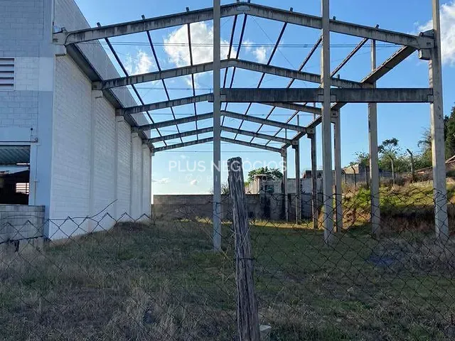Terreno com 835m², à venda, no bairro Retiro São João em Sorocaba