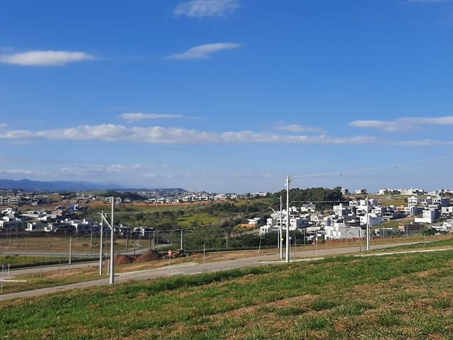 Terreno com 330m², à venda, no bairro Terras Alpha - Urbanova em São José dos Campos