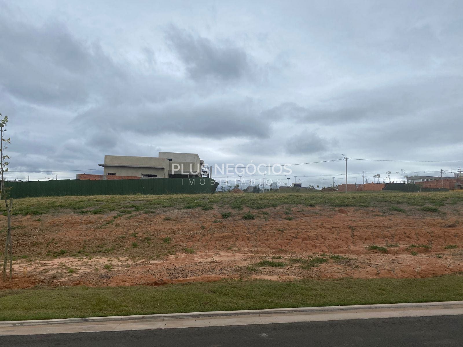 Terreno à venda, 10m² - Foto 1