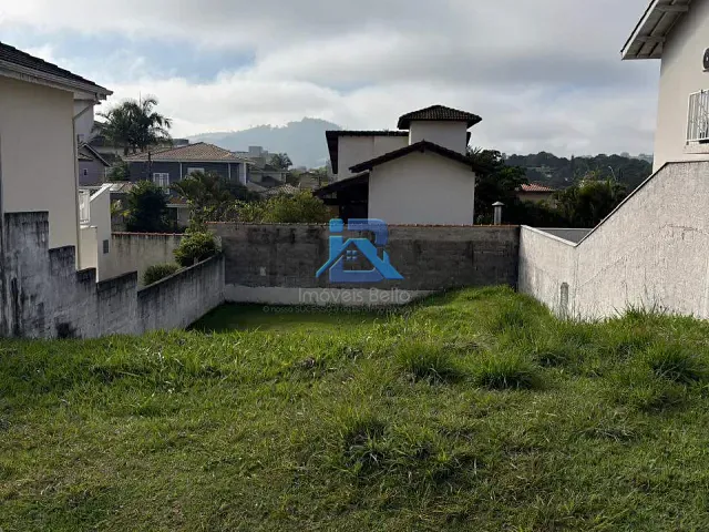 Terreno com 300m², à venda, no bairro Residencial Fazenda Serrinha em Itatiba