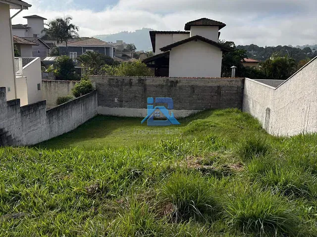 Terreno com 300m², à venda, no bairro Residencial Fazenda Serrinha em Itatiba