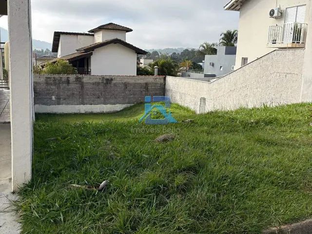 Terreno com 300m², à venda, no bairro Residencial Fazenda Serrinha em Itatiba