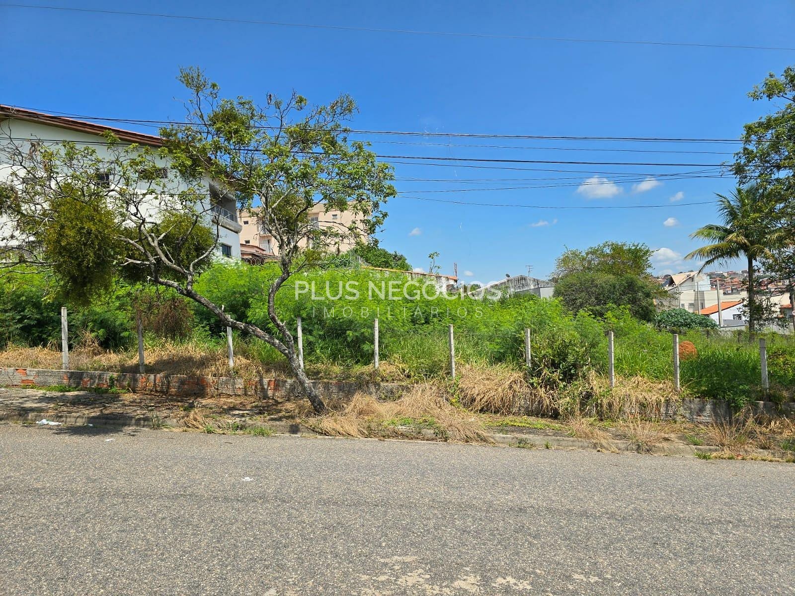 Terreno à venda, 660m² - Foto 1