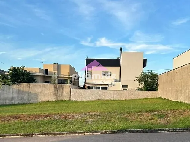 Terreno com 300m², à venda, no bairro Condomínio Terras do Vale em Caçapava