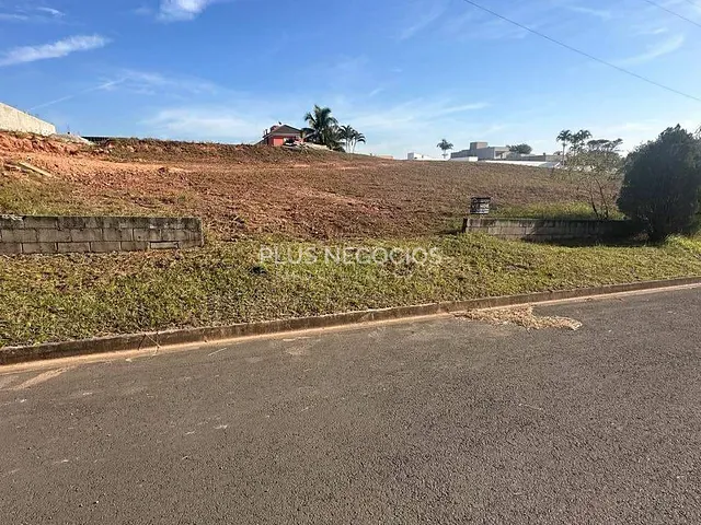Terreno com 1000m², à venda, no bairro Chácaras Residenciais Santa Maria em Votorantim