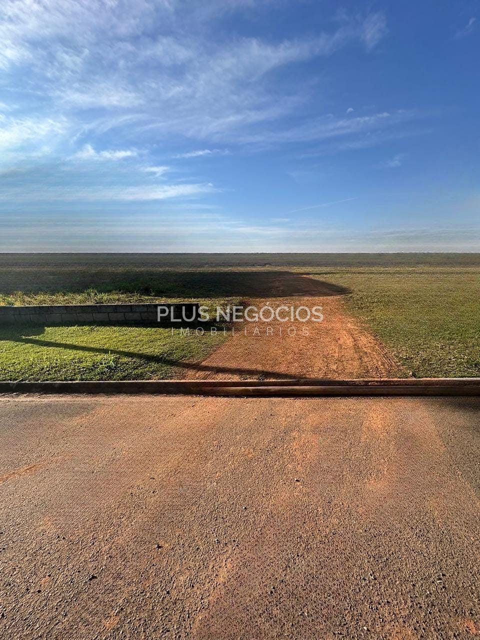 Terreno à venda, 10m² - Foto 1