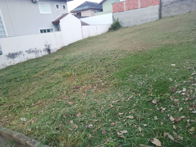 Terreno com 300m², à venda, no bairro Jardim San Marino em São José dos Campos