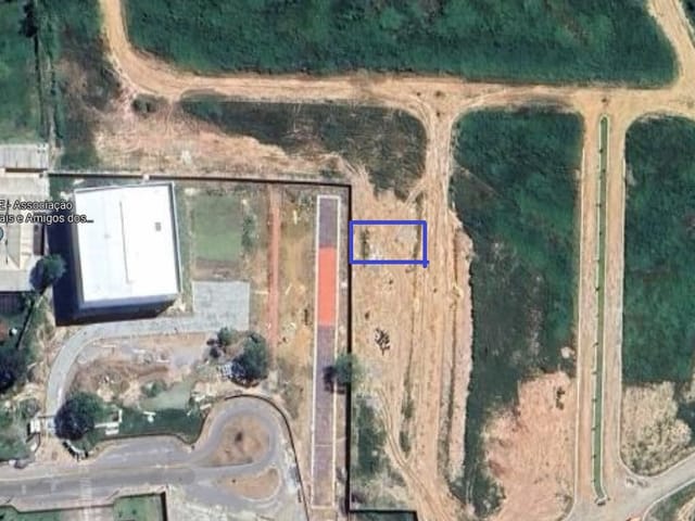 Terreno com 250m², à venda, no bairro Crispim em Pindamonhangaba