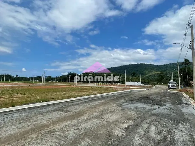 Terreno com 360m², à venda, no bairro Paraty em Paraty