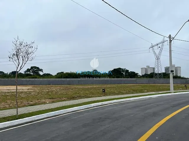 Terreno com 900m², à venda, no bairro Urbanova em São José dos Campos