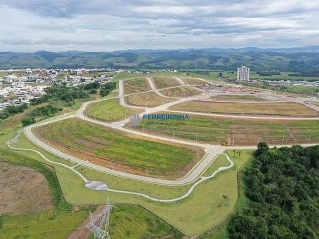 Terreno com 332m², à venda, no bairro Loteamento Terras Alpha São José dos Campos em São José dos Campos