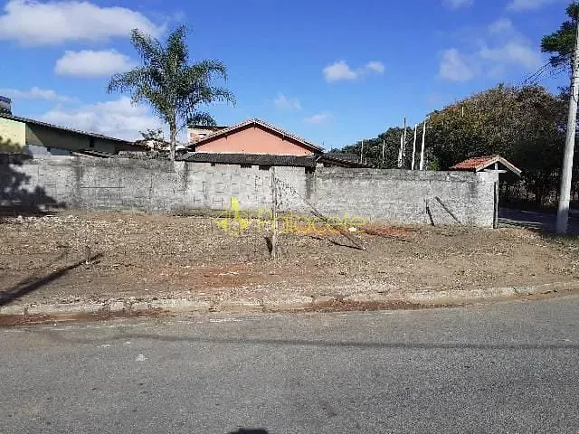 Terreno com 290m², à venda, no bairro Chácara Galega em Pindamonhangaba