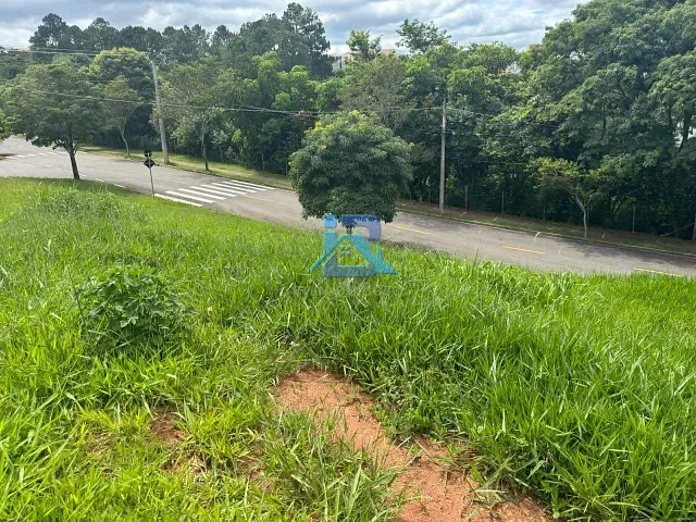 Terreno com 640m², à venda, no bairro Jardim Alto de Santa Cruz em Itatiba