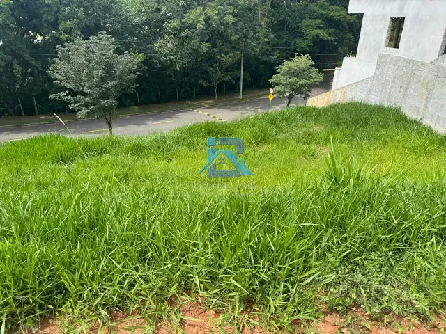 Terreno com 640m², à venda, no bairro Jardim Alto de Santa Cruz em Itatiba