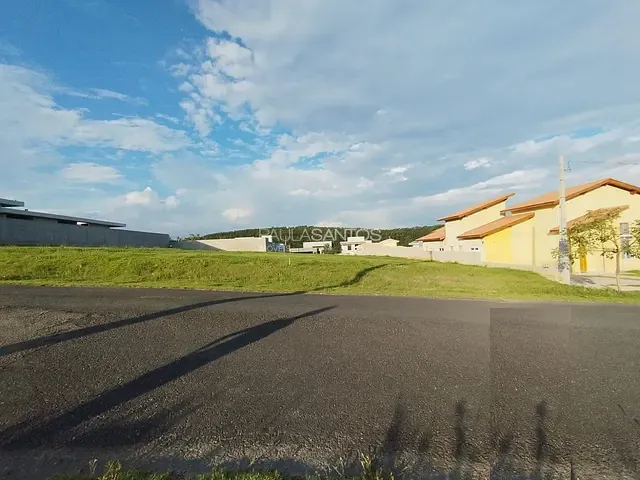 Terreno com 1000m², à venda, no bairro Salto de Pirapora em Salto de Pirapora