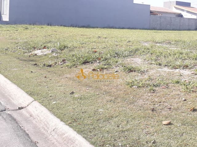 Terreno com 251m², à venda, no bairro Guedes em Tremembé