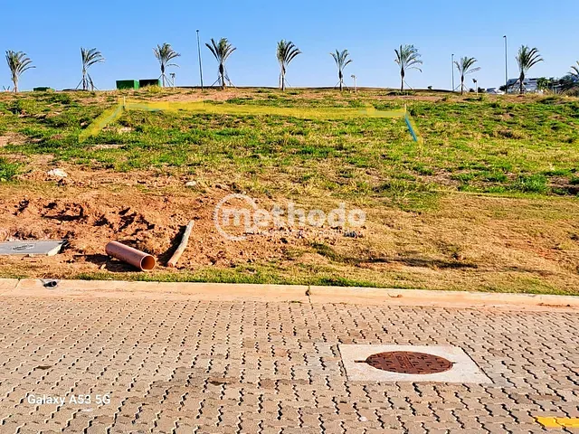 Terreno com 450m², à venda, no bairro Vila Sônia (Sousas) em Campinas