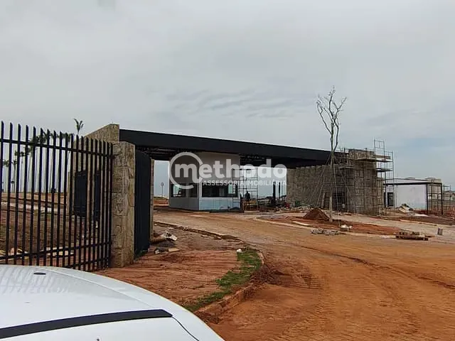 Terreno com 250m², à venda, no bairro Parque Brasil 500 em Paulínia