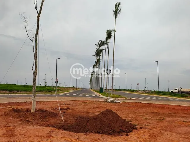 Terreno com 250m², à venda, no bairro Parque Brasil 500 em Paulínia