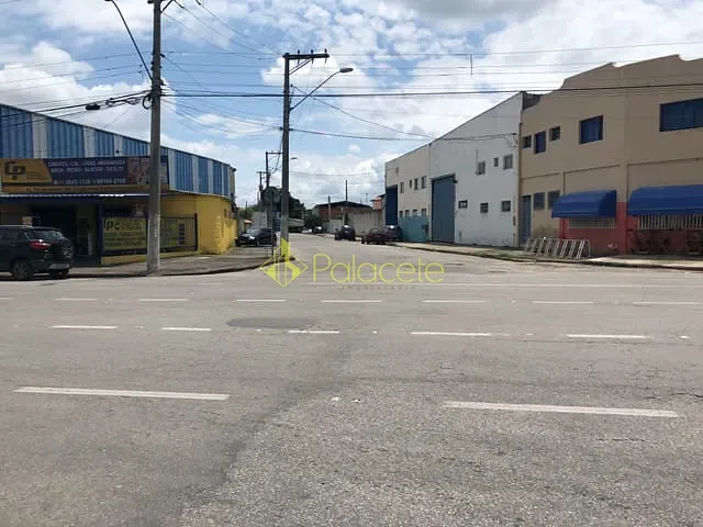 Terreno com 424m², à venda, no bairro Cidade Nova em Pindamonhangaba