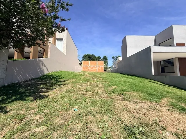 Terreno com 300m², à venda, no bairro Brigadeiro Tobias em Sorocaba