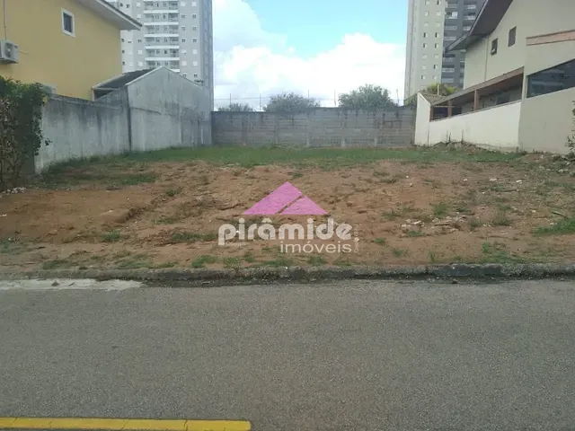 Terreno com 350m², à venda, no bairro Loteamento Villa Branca em Jacareí