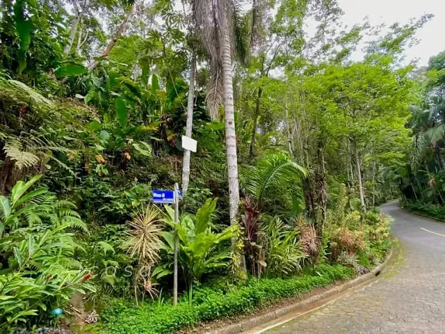 Terreno com 1010m², à venda, no bairro Toninhas em Ubatuba