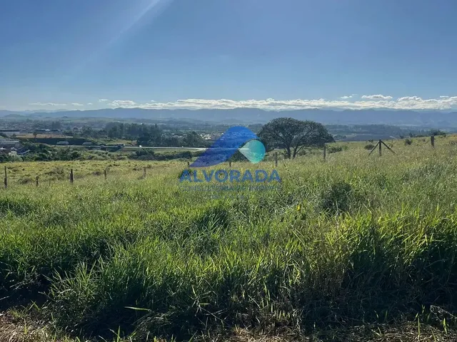 Terreno com 140m², à venda, no bairro Vila André Martins em Caçapava