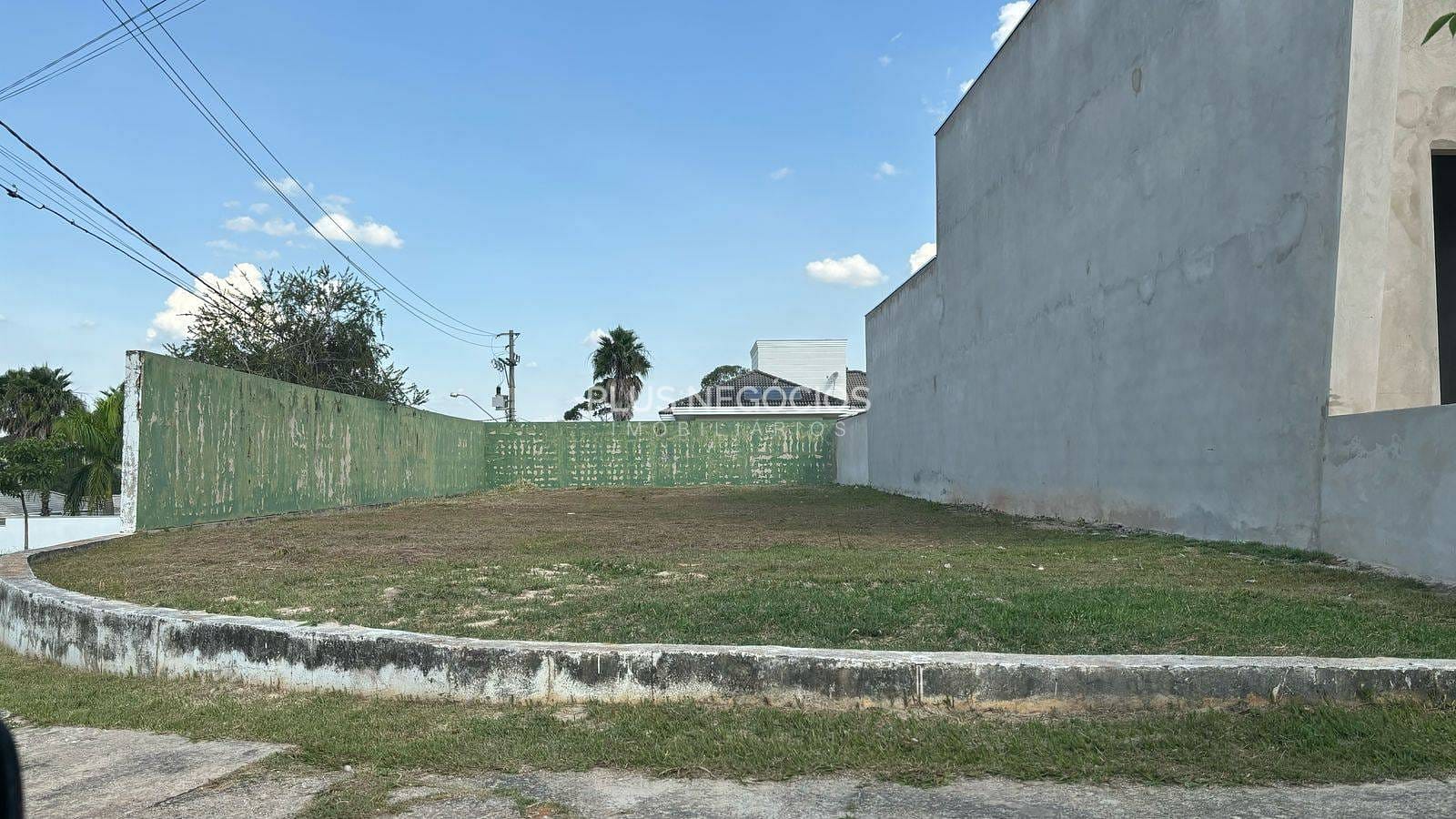 Terreno, 311 m² - Foto 1